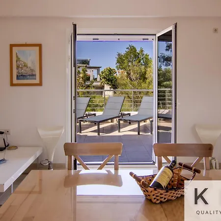 Red 1 Min From Megas Lakos Beach! Lixouri