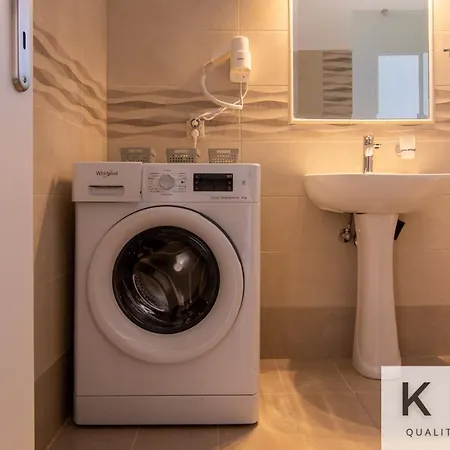 Red 1 Min From Megas Lakos Beach! Apartment *