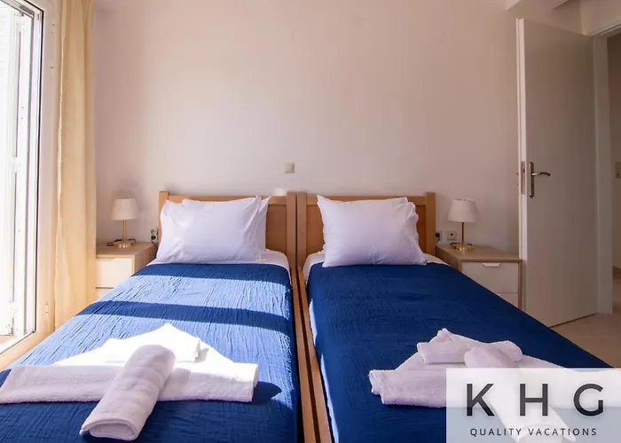 Red #1, 1 Minute From Megas Lakos