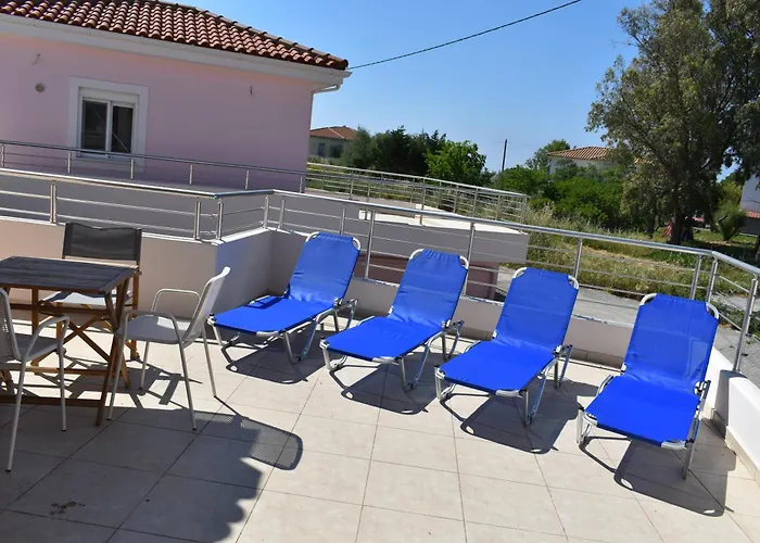 Apartment Red #1, 1 Minute From Megas Lakos Lixouri